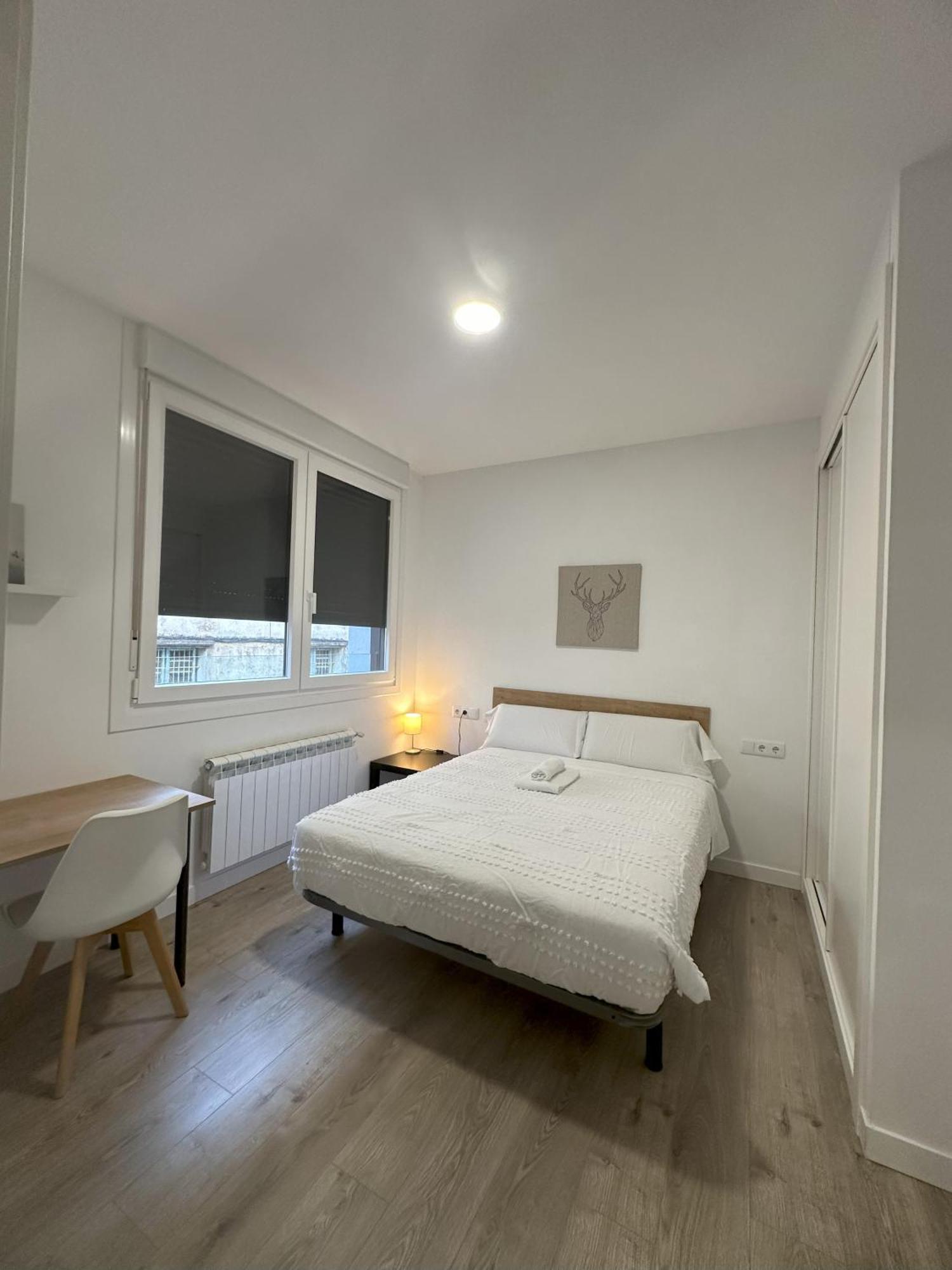 Apartamento Edificio Brion 1º Derecha *